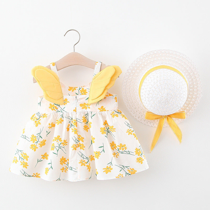 Polka Playtime: Girl’s Polka Dot Beach Princess Dress with Angelic Wing Sleeves & Matching Sun Hat