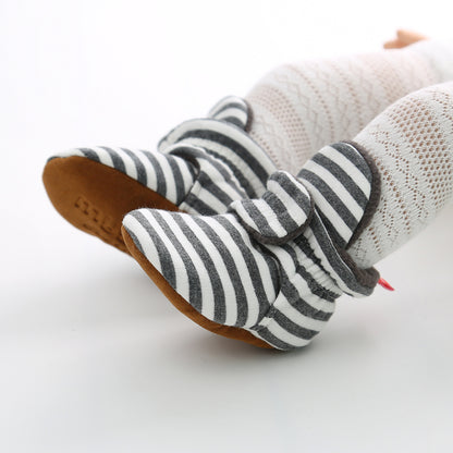 CozyCuddle Plush Floor Shoes: Snuggly Warmth for Tiny Tots