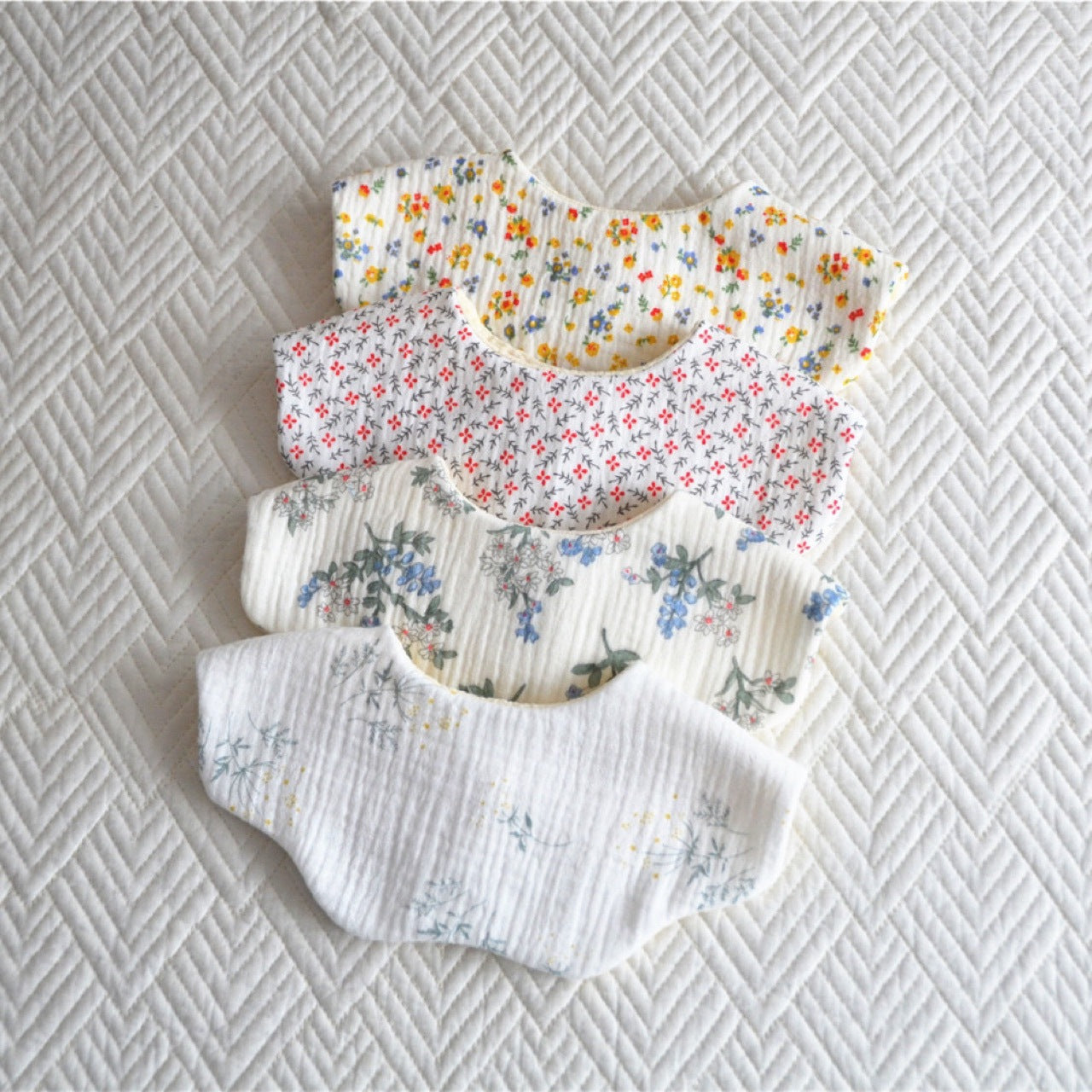 New Cotton Five Layer Bib Petal Baby Saliva Towel