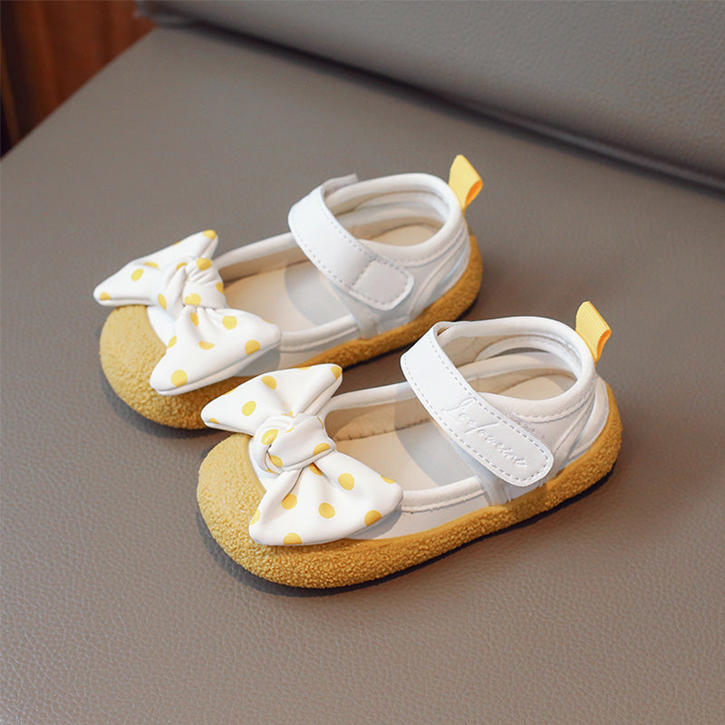 TinyTrendsetters: Chic & Secure Soft-Soled Toddler Shoes